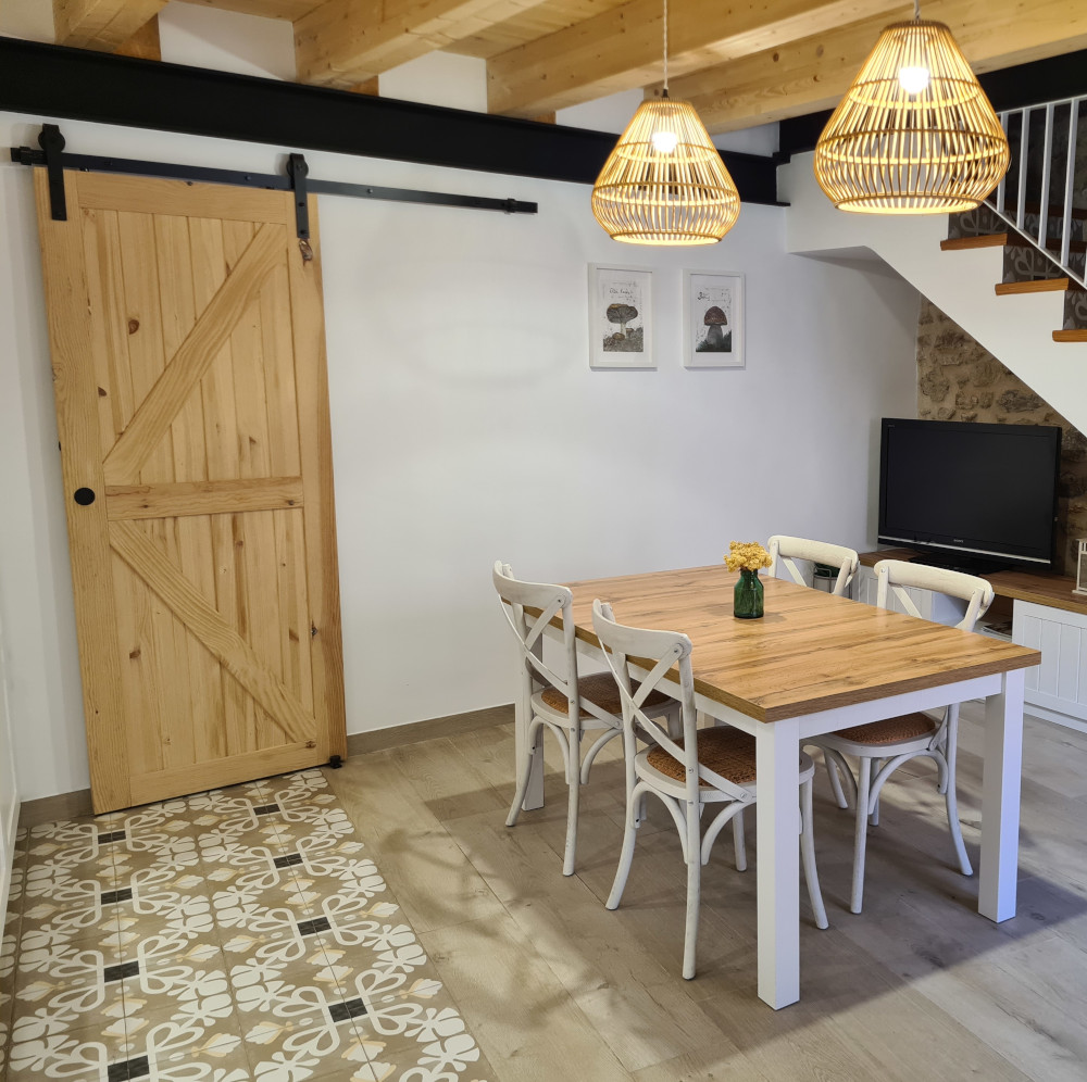 Salón con estilo rural en El Carrascal Vistabella